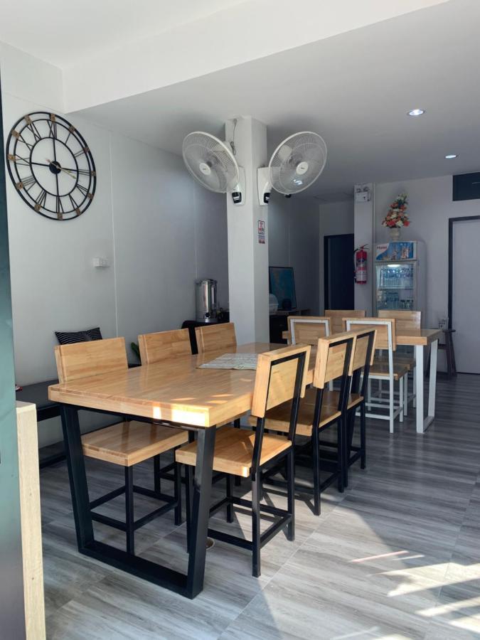 Youniverse Homestay Chiang Mai Zewnętrze zdjęcie